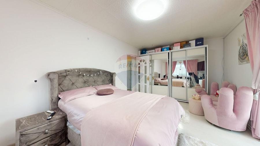 Casă/Vilă individuală | P+E+M | Teren 1075 mp | Cristian - 12