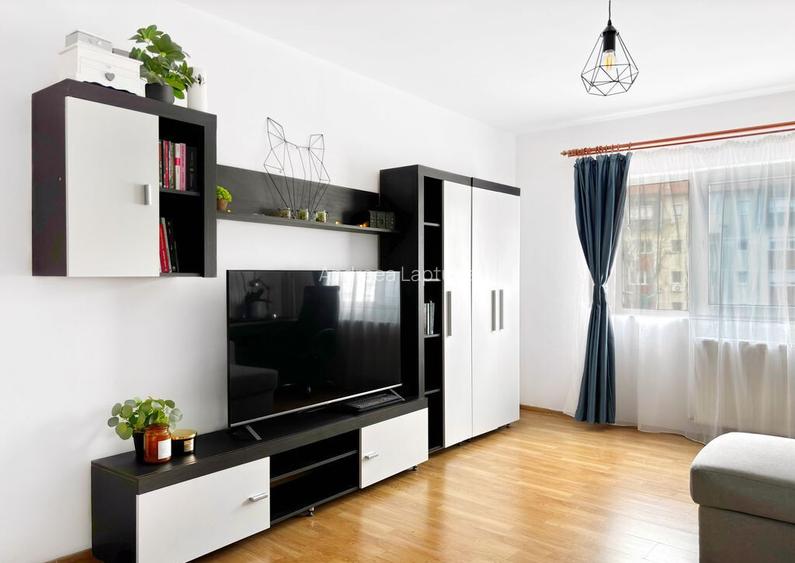 De vanzare | Decomandat 2 camere | Et 3 | Finisaje modern...