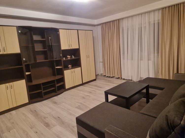 Inchiriere apartament 3 camere Uverturii Militari - 3