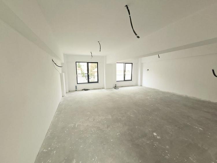 Cladire multifunctionala de inchiriat - 12