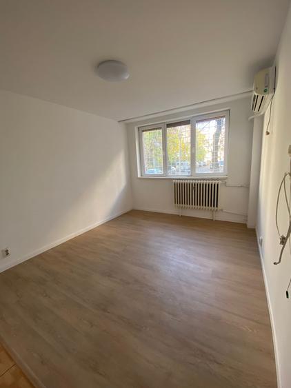 4 camere | Complex Apusului | parter inalt | bloc anvelopat | Luminos - 27