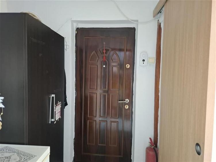 Apartament cu 2 camere semidecomandat în Gară