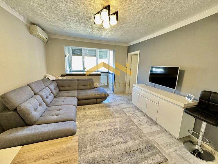 Dacia-3 Camere-Renovat Complet - 1