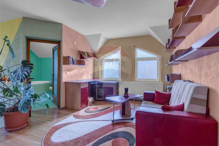 Oportunitate rară în Chișineu-Criș: locuință și spații comerciale - 43