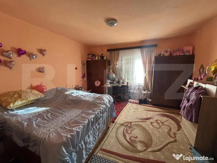 Casa 3 camere, 220 mp, teren 853 mp, zona Centrala Simleu Si - 1