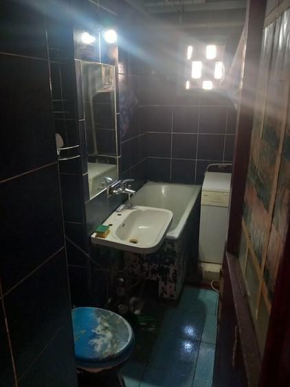 Inchiriez Apartament 2 camere , Zona Nord Republicii , Rm.Valcea , Doar la muncitori sau la zi / ora - 5