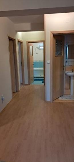 Apartament cu 3 camere decomandat în Drumul Taberei - 2