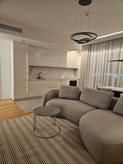 Apartament cu 3 camere semidecomandat, mobilat în Floreasca