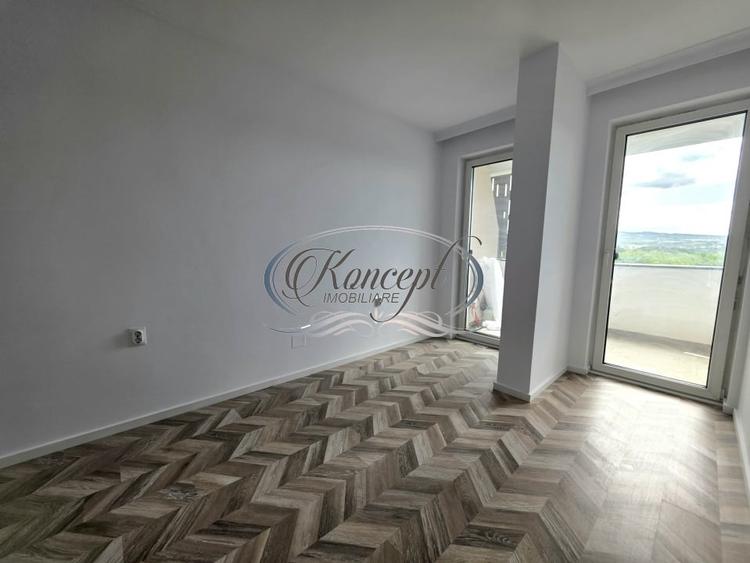 Apartament cu 3 camere semidecomandat, mobilat în Între Lacuri