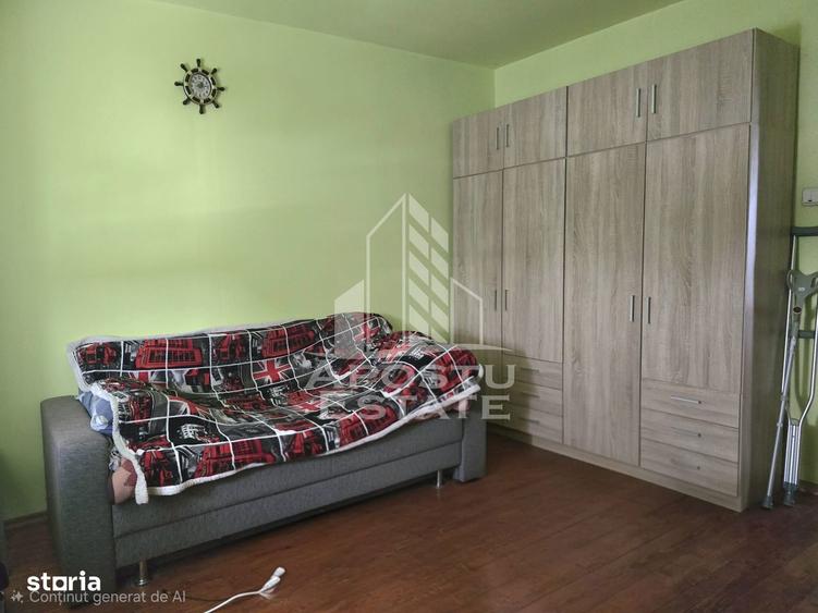 Casa de vanzare in Curtici. - 2