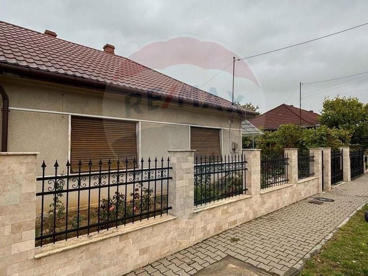 Casă / Vilă cu 5 camere de vânzare în Aleșd zona Ultracentral - 26