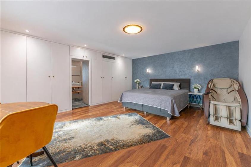 FILM& 3D! Vila high tech, cu semineu, jacuzzi, terasa, 10 camere, Central, Braso - 5