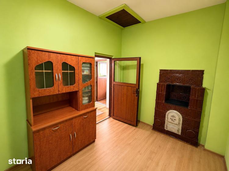 Casa 86 mp utili + 266 mp curte, Orlat zona foarte linistita, 18 m - 6