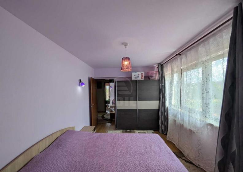 De vanzare casa tip duplex in Flore?ti, intr-o zona exclusiv de case ! - 11