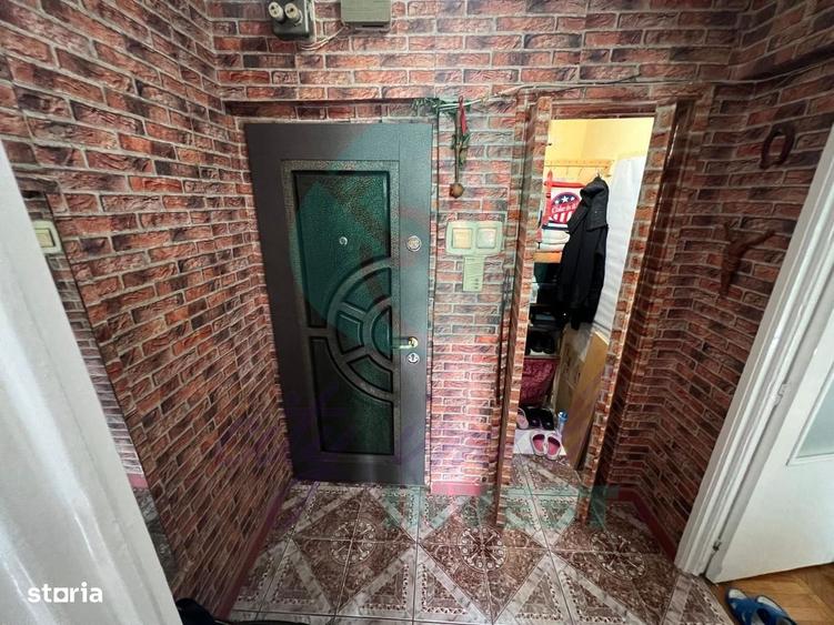 2 Camere Piata Progresul- Bloc anvelopat-Centrala termica - 2