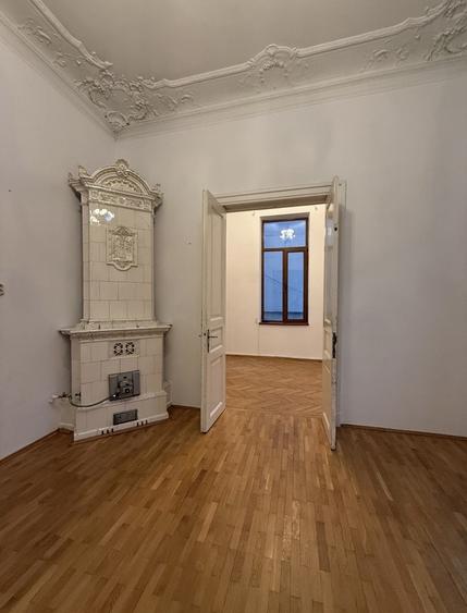 Universitate/ ultracentral/ exclusiv birouri/ spatii comerciale parter - 2