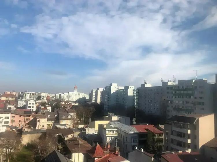 Apartament 3 camere renovat si mobilat lux  Calea Grivitei/Titulescu - 12