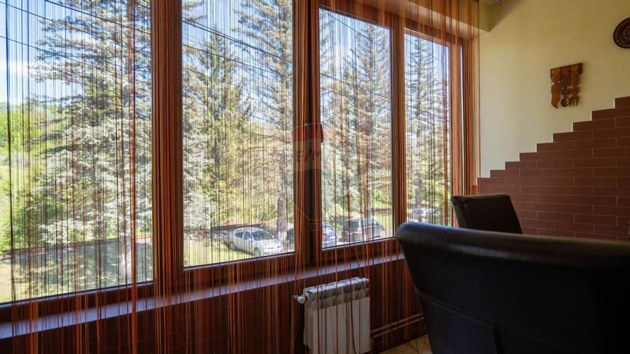 Oferta - vanzare pensiune 10 camere si casa de vacanta, Slanic Prahova - 20