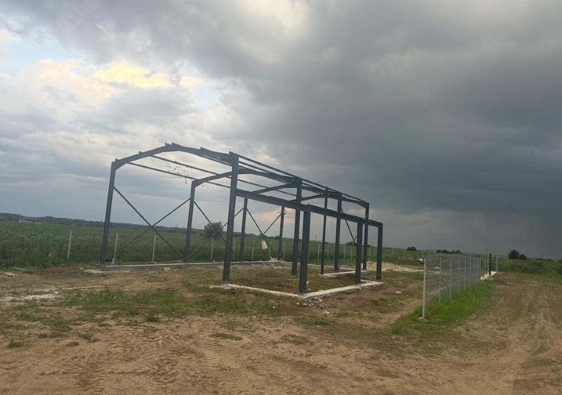 Vand teren intravilan 2000 mp, deschidere DJ602, constructie începuta - 9