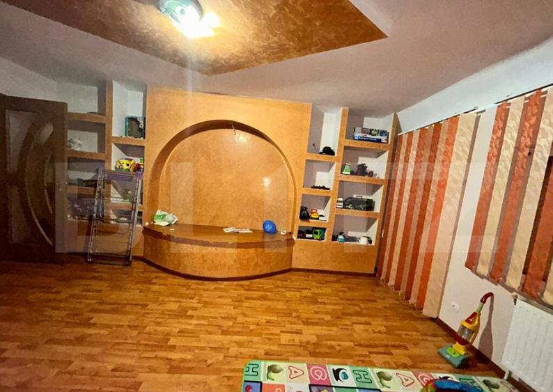 Casa de vanzare , 258.00 utili + 418 teren, zona Closca - 16