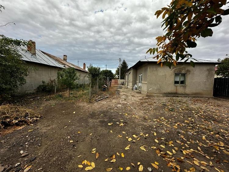 CASA DE VANZARE ODOBESTI (ZONA DE VILE) - 5