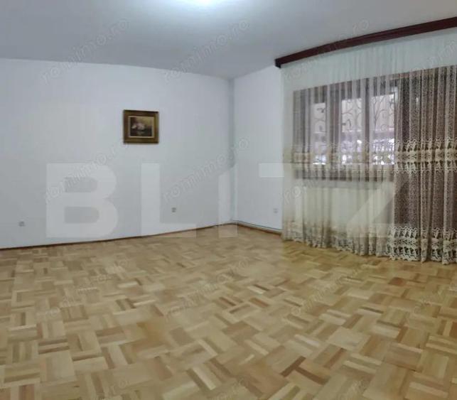 Inchiriez vila superba cu 6 camere - 4