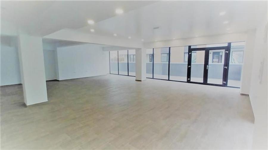 Spatiu 100 mp,ideal cabinete medicale,3 cai de acces,curent trifazic,Tractorul,B - 3