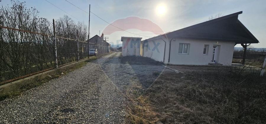 De vânzare 1.000mp, Teren Lilieci / Calea Moldovei - 3