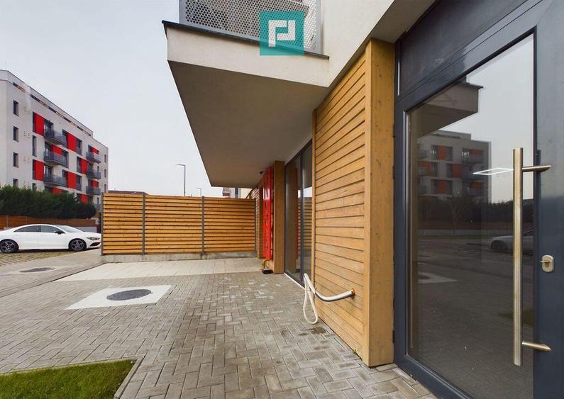 Spatiu comercial 60 mp - 1