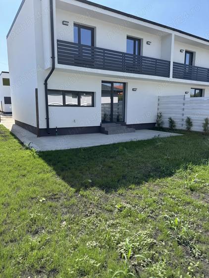 Casa noua de vanzare in oras tip duplex construita de firma cu toate taxele inc - 4