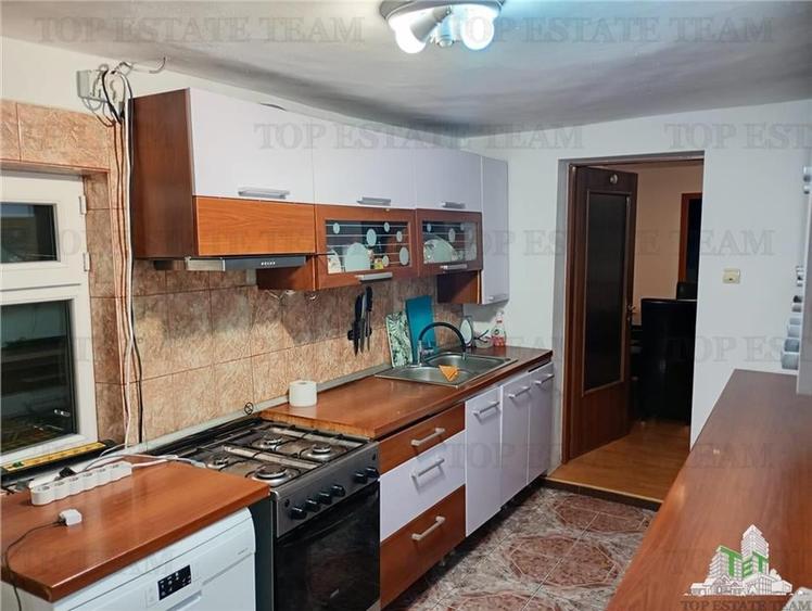 Casa cu 4 camere, 2 corpuri, teren 420 mp, Brancoveanu, Luica - 2