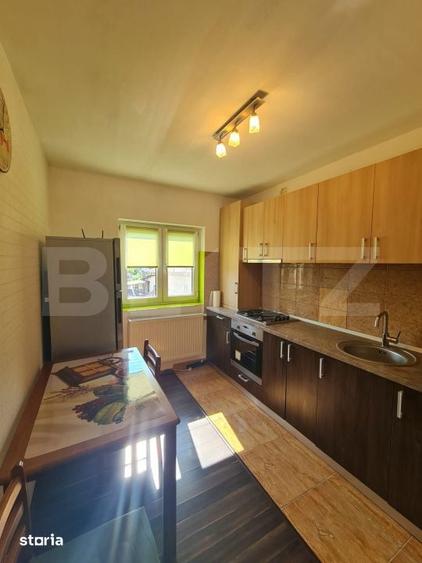 Se inchiriaza apartament cu 2 camere, recent renovat, parcare, zona Fl - 2