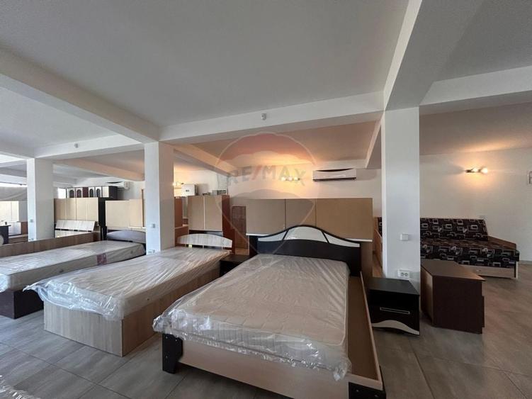 Spatiu comercial de 222 mp de inchiriat in Bals - 5