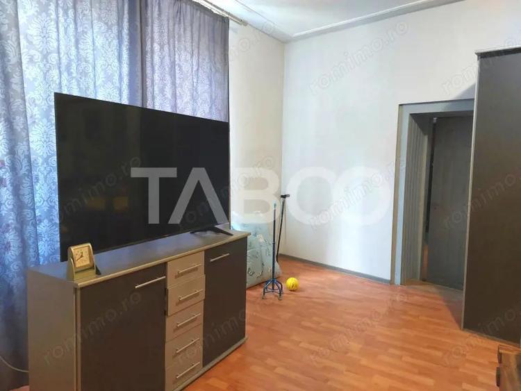 Casa 214 mp utili singur in curte 800 mp teren zona centrala Cisnadie - 5