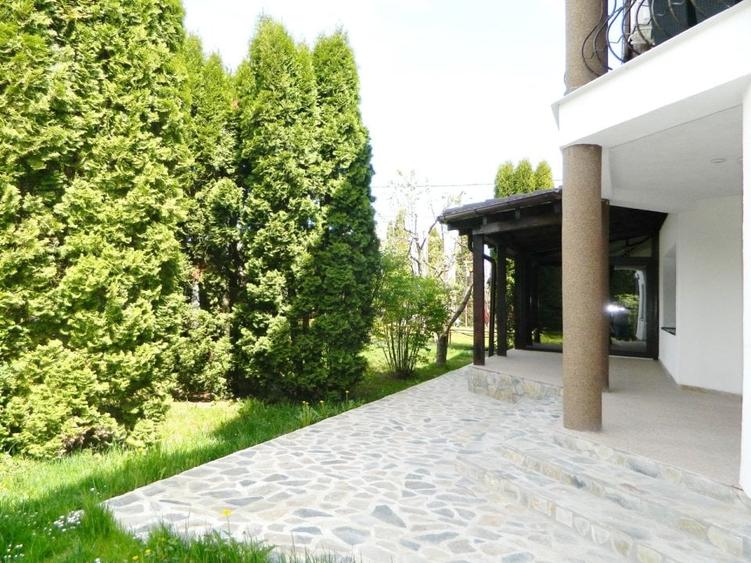 apartament in  Vila , 4 camere + teren 232 mp - 3