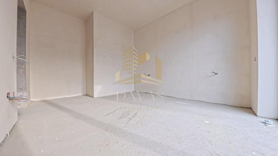 Apartament cu 3 camere semidecomandat în Baciu