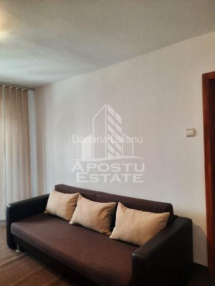 Garsoniera, zona Complexului Studentesc