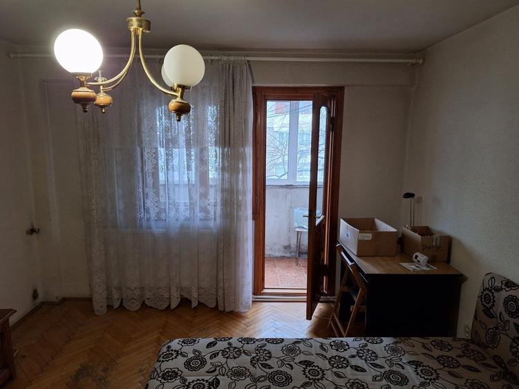 Focsani - Apartament 3 camere, 65 mp, zona centrala - 2