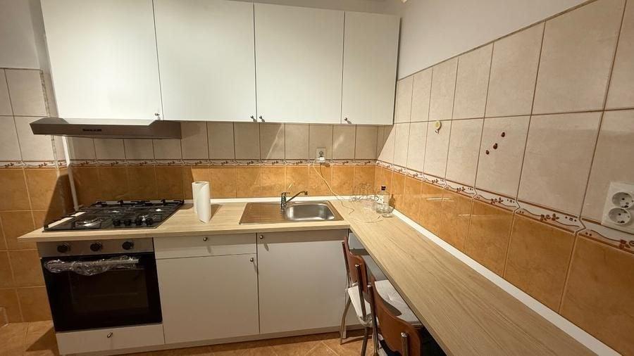 Apt 3 camere renovat - Grivita fix la metrou - Vedere Panoramica - 3