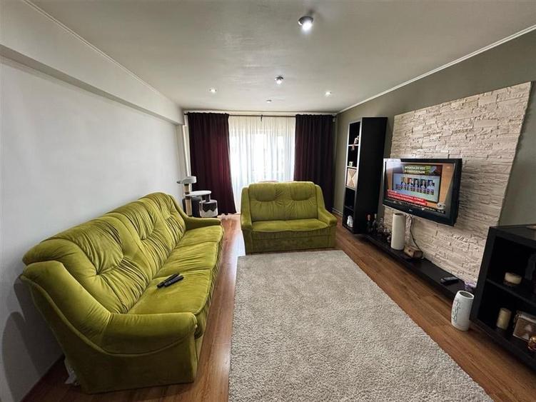 Apartament 3 camere, 88mp, zona Sud - Aviatori - Lidl, etaj 4 cu pod - 2