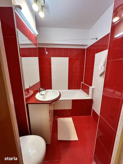 Apartament cu 3 camere în Gara de Nord