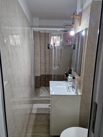 Apartament cu 2 camere nedecomandat, mobilat în Take Ionescu