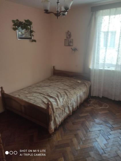 Apartament cu 3 camere decomandat în Exterior Vest