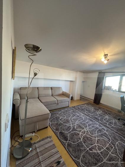 Apartament de vanzare, semidecomandat, cu 2 camere, 50 mp | Piata 1 mai - 7