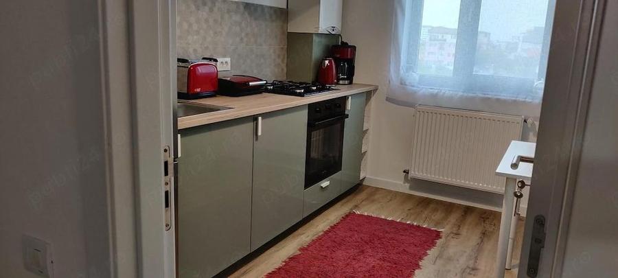 Vanzare apartament cu 2 camere ?i garaj subteran sector 6 - 4