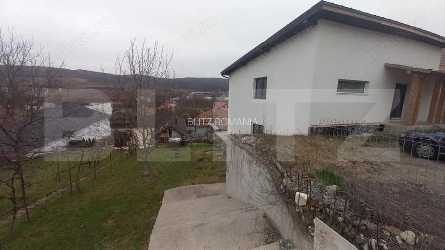 Oportunitate ! Casa individuala 240 mp utili , panorama, zona centrala Baciu !