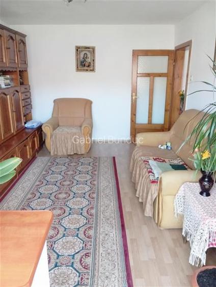 Apartament cu 2 camere decomandat în Central Apartament cu 2 camere decomandat în Central