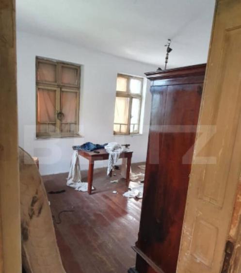 Casa renovabila cu 1000 mp de teren in zona centrala - 4