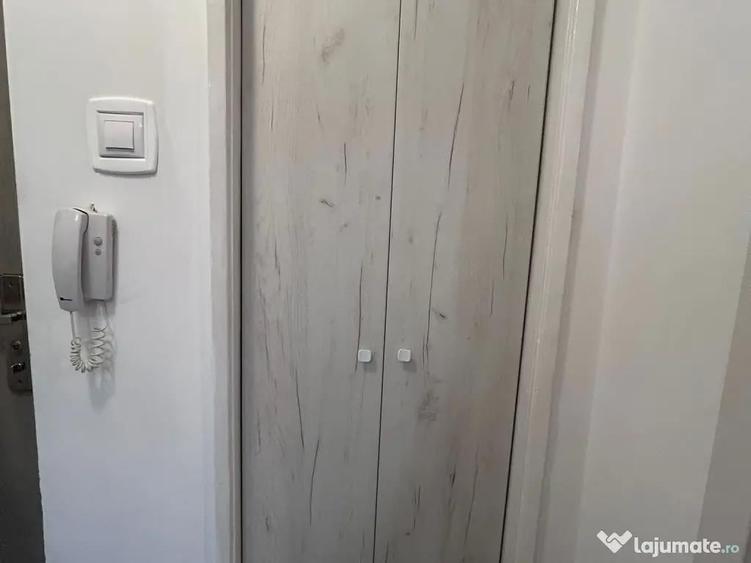 Inchiriez ap.2 cam. - 1