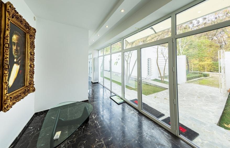 Un Domeniu Unic Lângă București. Luxul Pe Un Singur Nivel: Vilă De Vânzare - 7